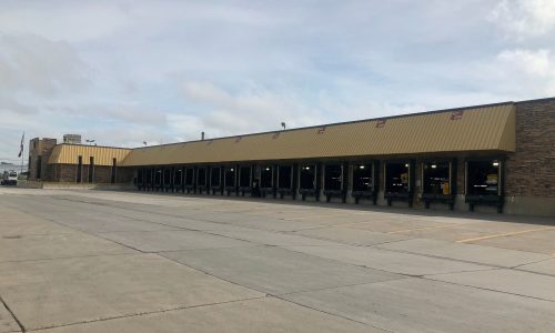 Trailer Bays - Des Moines, IA